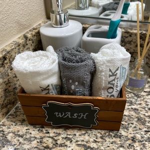 Wash Cloth Crate Home Decor
